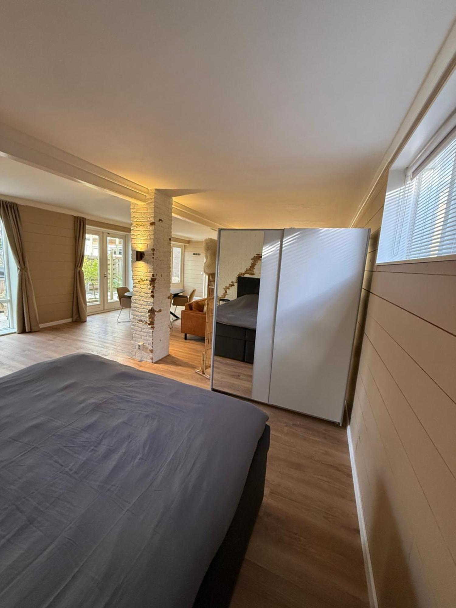 Spacious 70M2 Apartment In City Centre With Lovely Terrace アルクマール エクステリア 写真